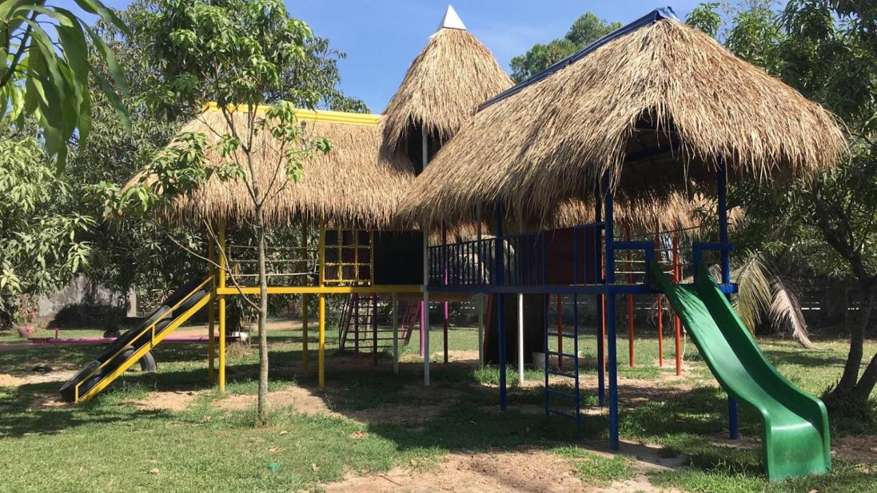 캄폿 The Playground B&B 외부 사진