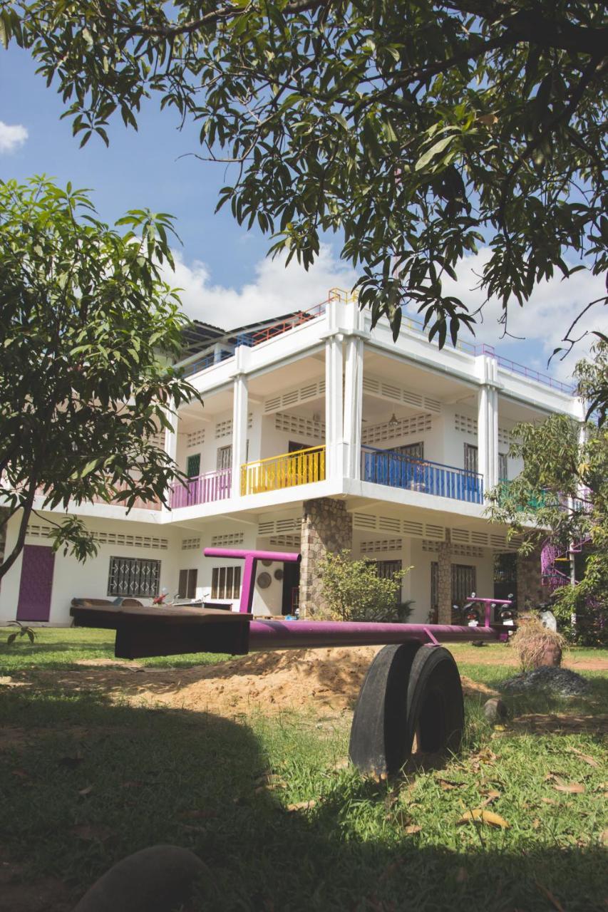 캄폿 The Playground B&B 외부 사진